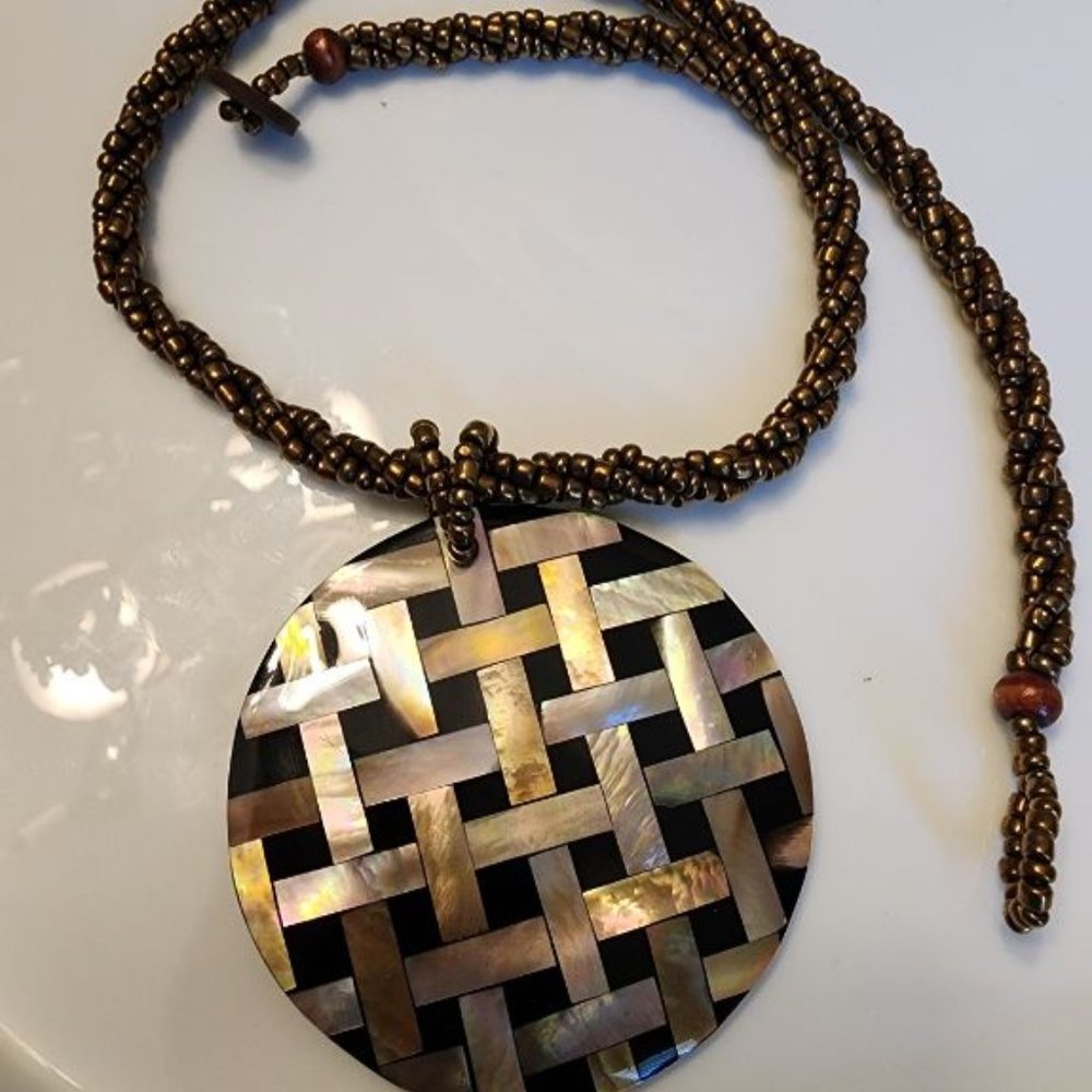 MOP - MOTHER OF PEARL WOVEN PENDANT NECKLACE WITH BEADED CHAIN